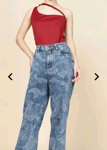 One-Shoulder Cut-out neck top