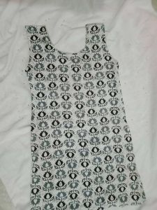 Sleeveless Short Kurti