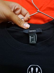 Forever 21 basic black crop top