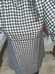 Gingham Print Tunic Top with Free Gift 🧧