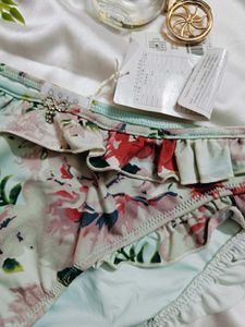 🇳🇿💫💗 Elegant print imported brief