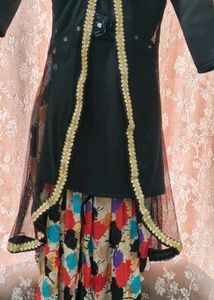 Chic Black Dress with Floral Belt