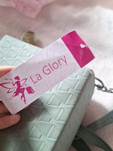 La Glory green sling bag