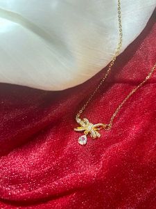 Belle Bow Premium Necklace