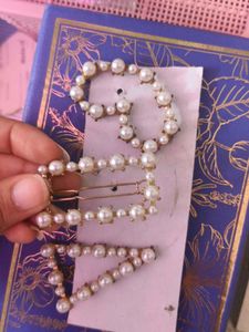 Pearl Hair Clips
