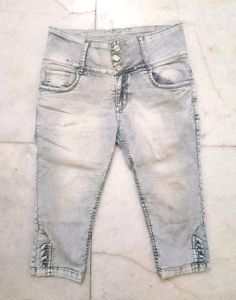Denim High Waist Capri Jeans