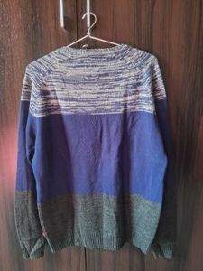 Levis Sweater