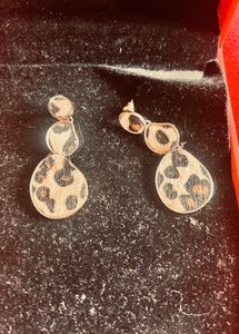 Set Of 2 Earings Luxury Brand Avant Garde