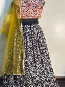 SALE 🛑Elegant Floral Lehenga Choli Set