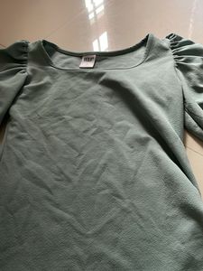 6 New Pretty Tops