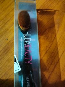 Beauty Blender Brush