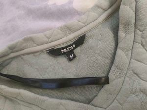 Cozy Light Green Crop Sweater(Size M)
