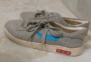 Casual Grey Sneakers👟