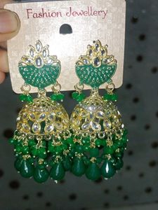 Beautiful Green Kundan Jhumka Earrings