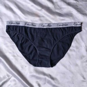 Calvin Klein Bra Panty Set