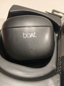 BOAT AIRDOPES 115 BRAND NEW ALL WORKING