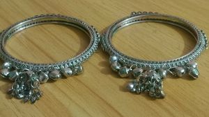 Steal Bangles With Sound