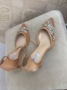 Elegant Heels with Rhinestones