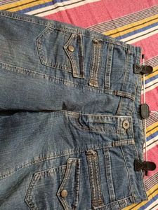 very comfortable Denim Capri Pants