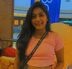 Pink Cropped T-Shirt ribbed material