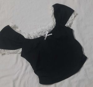 Black Lacey Sinched Waist Crop Top
