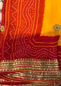 Georgette Bandhani Saree With Golden Lace Blouse