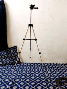 Tripod With RingLight Rarely Used