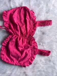 PINK SLEEVELESS CROP TOP