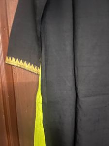 Elegant Black &amp; Green Kurta