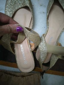 Golden Bellies Venus Steps