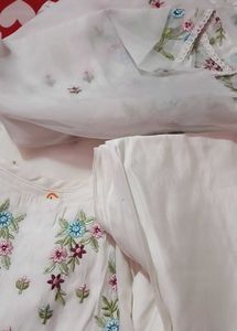 Women New Embroidered Kurta Set