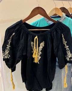 Embroidered Black Top 🪡✨