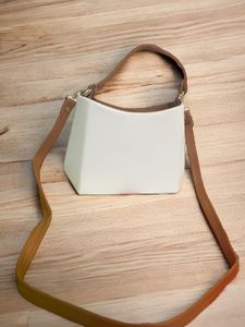 Customised Sling Bag (White)