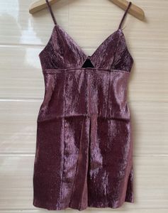 🍓H&M Metallic Mini Dress