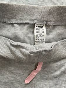 Grey Sweatpants With Pink Strips