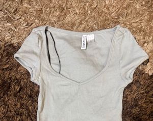 H&amp;M Crop Top