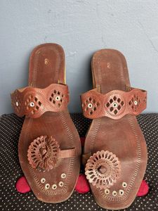 100% ORIGINAL  handmade Kholapuri Sandles Women