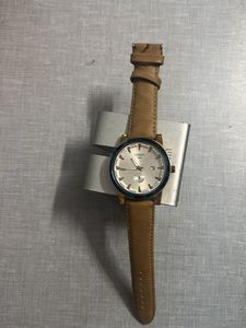 BRAND NEW WRIST WATCH.