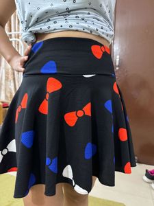 Beautiful Skirt Along With Shorts