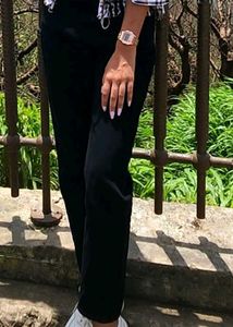 Black Mom Fit Jeans 🖤