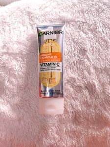 Garnier Bright Complete Serum Cleanser 50gm | Deep