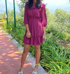 Chic Burgundy Ruffled Mini Dress