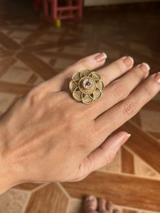 Statement Gold Flower Ring