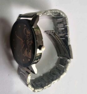 Gorgeous Looking Brand New Watch with Packing