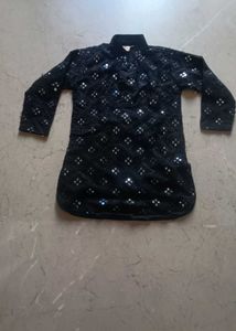 Boys' Black Embellished Kurta