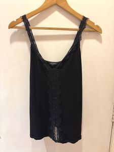Amisu Beautiful Black Lace Trim Tank Top