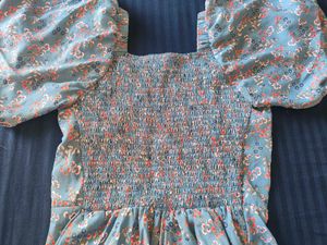 Floral Print Dress mid length with ballon sleeves