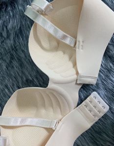 Push Up Strapless Bra