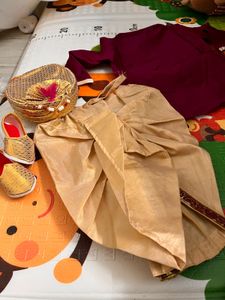 Traditional Indian Boy&#39;s Outfit