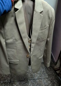 Men's Suit &amp; Vest Set